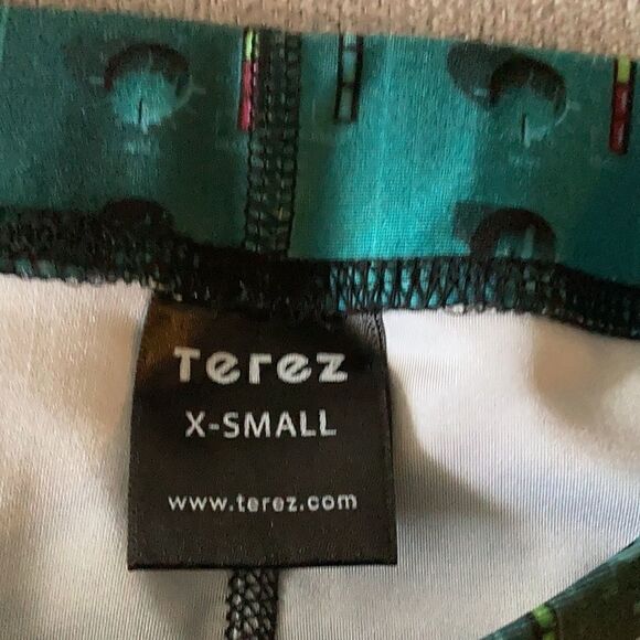 Terez NWOT Cropped Multicolor Leggings. Size XS. - Picture 5 of 5